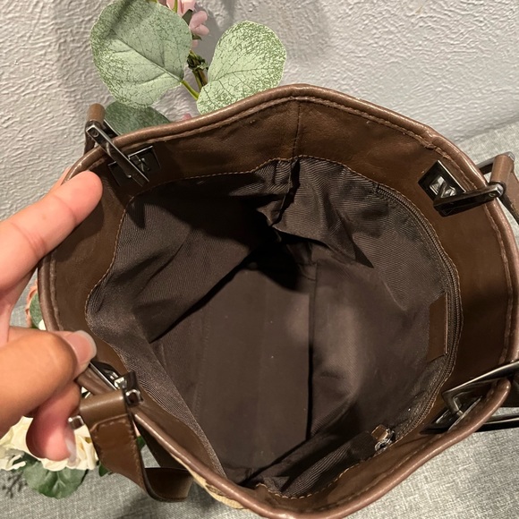 GUCCI CANVAS SIGNATURE MINI SHOPPER TOTE - Picture 4 of 12